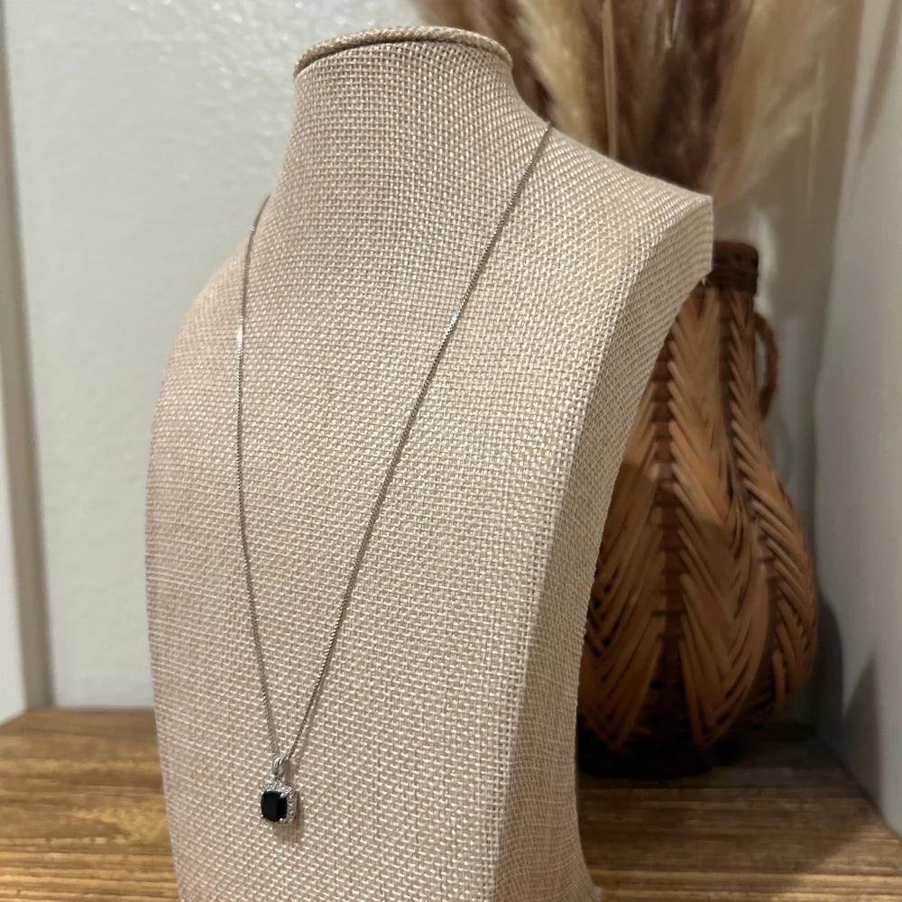 925 Sterling Silver Black Onyx Pendant Necklace